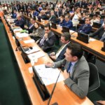 CCJ da Câmara retoma análise do fim da escala 6x1 nesta quarta