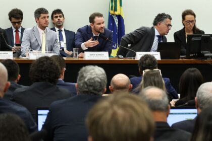 Durigan diz ser contra qualquer compensação ao fim da escala 6x1